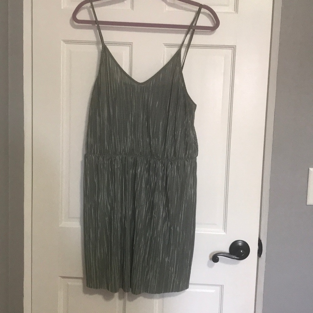 Forever 21 green short summer dress